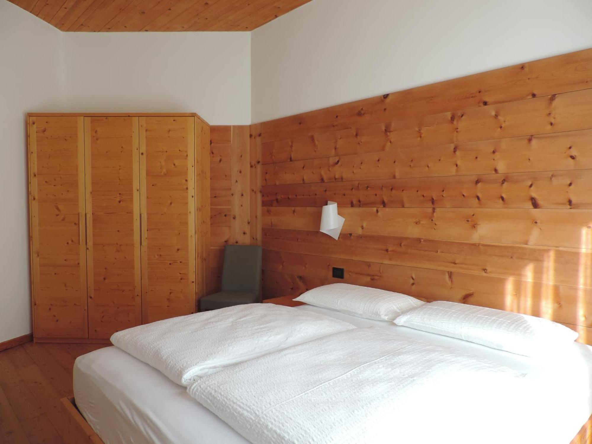 Garni Tuttotondo Otel Levico Terme Oda fotoğraf